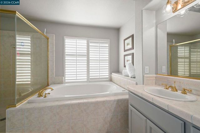 1161 Torrey Pines Pl, Clayton, CA 94517