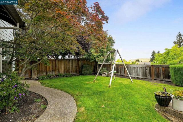 1161 Torrey Pines Pl, Clayton, CA 94517