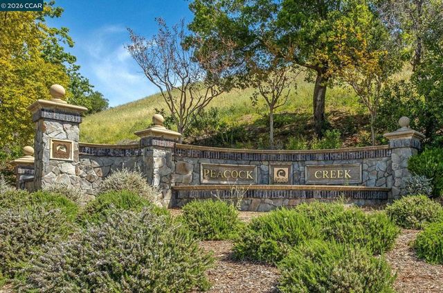 1161 Torrey Pines Pl, Clayton, CA 94517