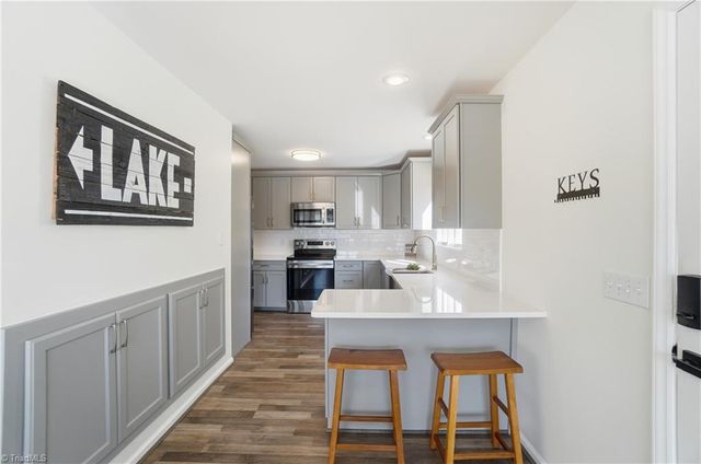 449 Island View Drive, Lexington, NC 27292