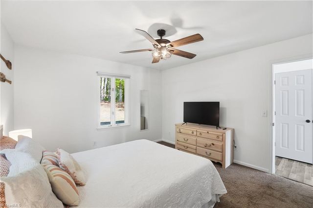 449 Island View Drive, Lexington, NC 27292