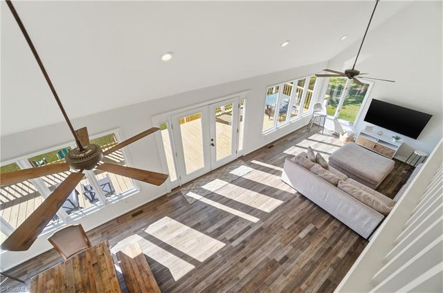 449 Island View Drive, Lexington, NC 27292