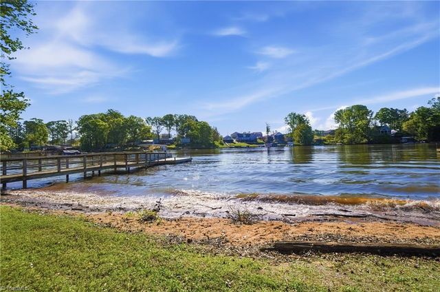 449 Island View Drive, Lexington, NC 27292