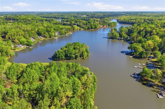 449 Island View Drive, Lexington, NC 27292