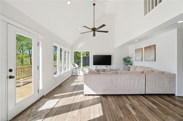 449 Island View Drive, Lexington, NC 27292