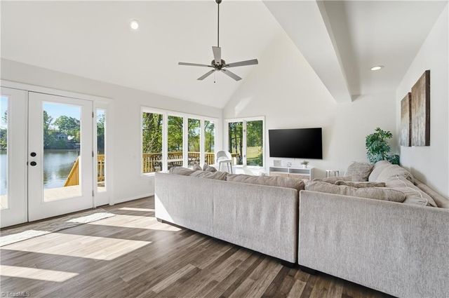 449 Island View Drive, Lexington, NC 27292