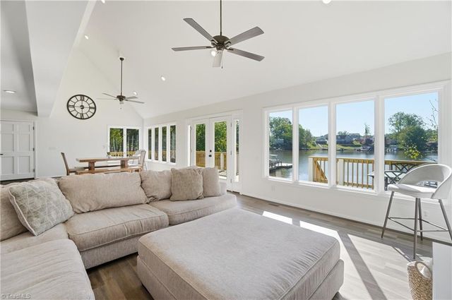 449 Island View Drive, Lexington, NC 27292
