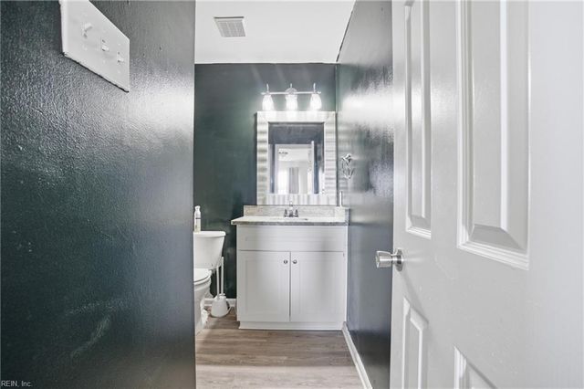 100 Eberly TER, Hampton, VA 23669