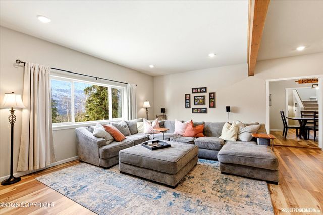 27365 Vantage Avenue, Eagle River, AK 99577