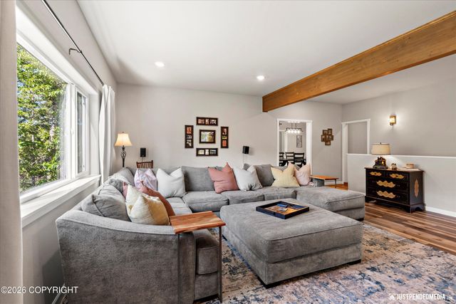 27365 Vantage Avenue, Eagle River, AK 99577