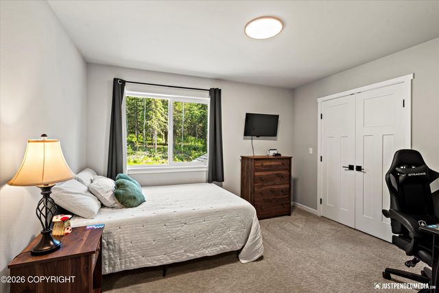 27365 Vantage Avenue, Eagle River, AK 99577