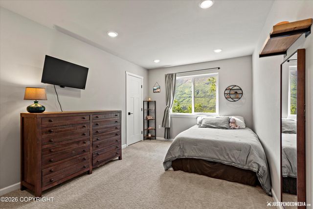 27365 Vantage Avenue, Eagle River, AK 99577