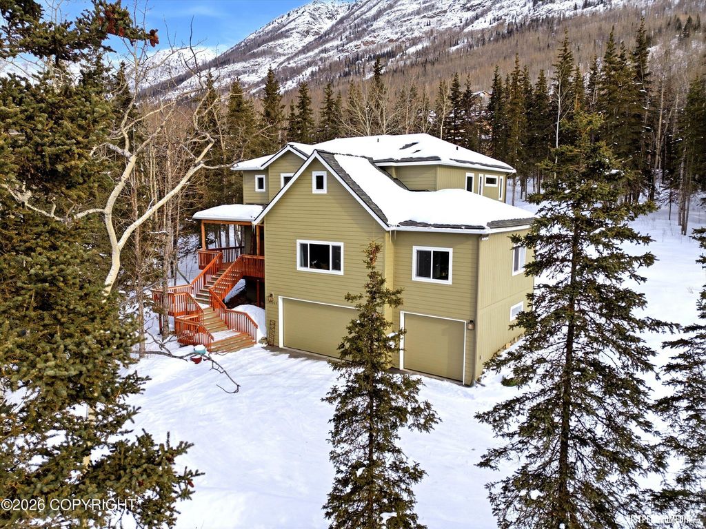 27365 Vantage Avenue, Eagle River, AK 99577