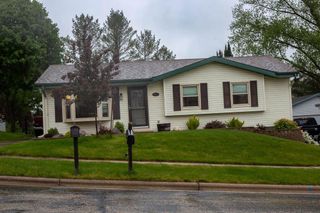829 Kings Ridge COURT W, West Bend, WI 53090