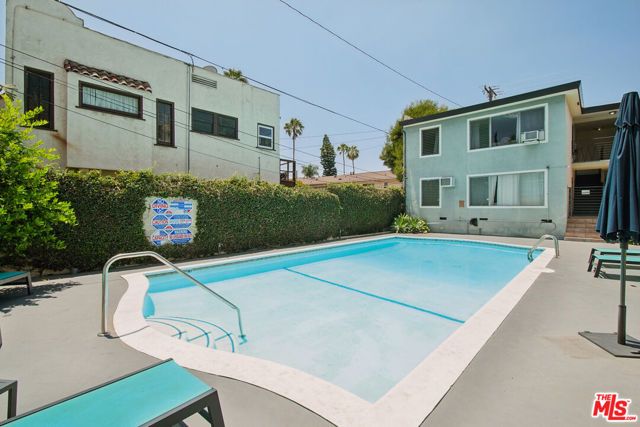 1215 N Hayworth Avenue 206, West Hollywood, CA 90046