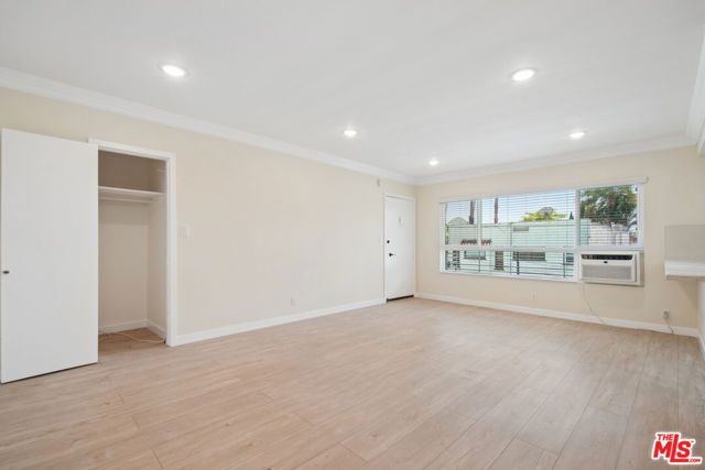 1215 N Hayworth Avenue 206, West Hollywood, CA 90046