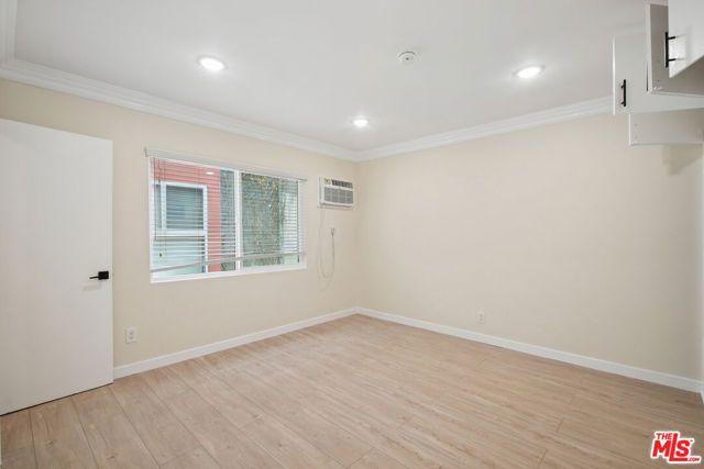 1215 N Hayworth Avenue 206, West Hollywood, CA 90046