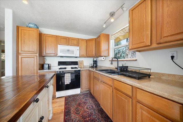 12399 Pawnee Trl, Nevada City, CA 95959