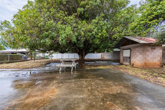 256 Kuliouou Road, Honolulu, HI 96821