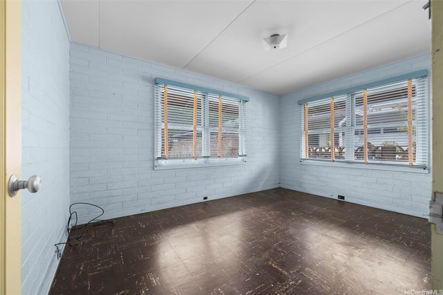 256 Kuliouou Road, Honolulu, HI 96821