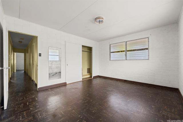 256 Kuliouou Road, Honolulu, HI 96821