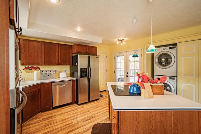 344 Rene Drive, Shady Cove, OR 97539