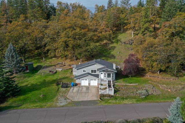 344 Rene Drive, Shady Cove, OR 97539