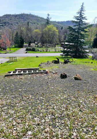 344 Rene Drive, Shady Cove, OR 97539