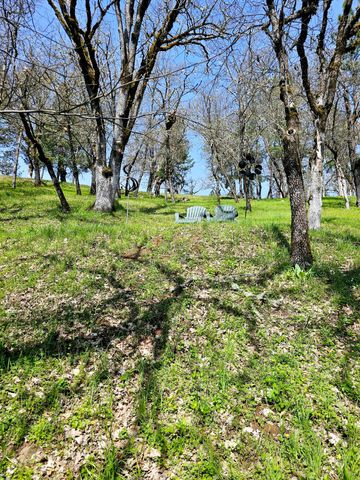 344 Rene Drive, Shady Cove, OR 97539