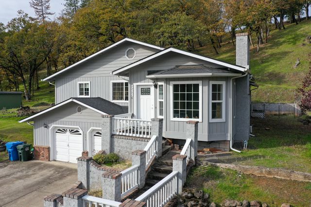 344 Rene Drive, Shady Cove, OR 97539
