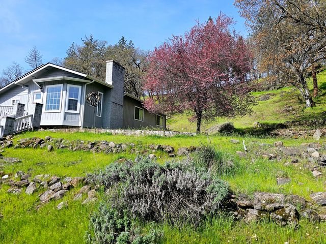 344 Rene Drive, Shady Cove, OR 97539