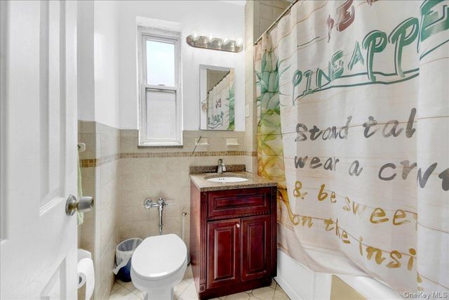 932 Neill Avenue, Bronx, NY 10462