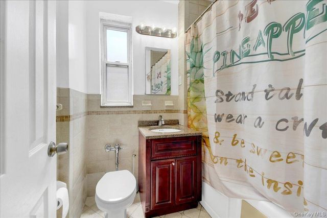 932 Neill Avenue, Bronx, NY 10462