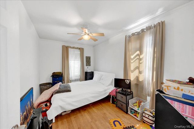 932 Neill Avenue, Bronx, NY 10462