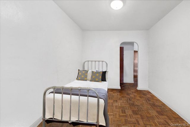 932 Neill Avenue, Bronx, NY 10462