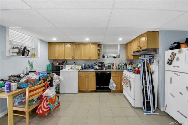 932 Neill Avenue, Bronx, NY 10462