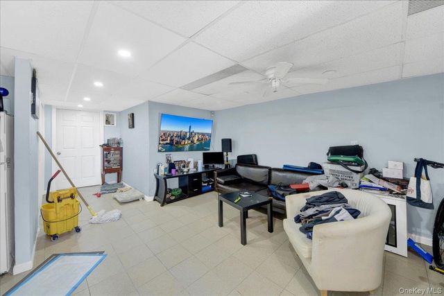 932 Neill Avenue, Bronx, NY 10462