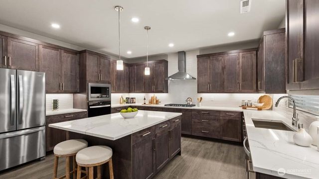 9230 NE 186th Place, Bothell, WA 98011