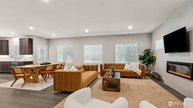 9230 NE 186th Place, Bothell, WA 98011