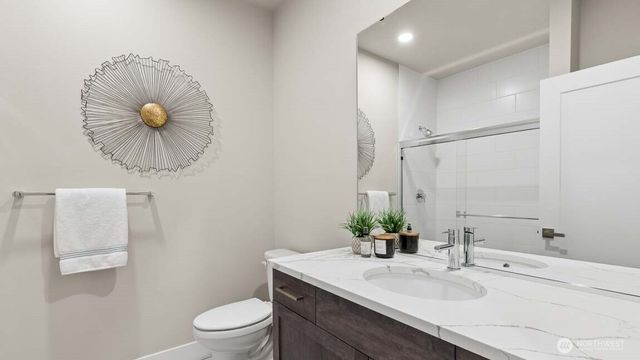 9230 NE 186th Place, Bothell, WA 98011