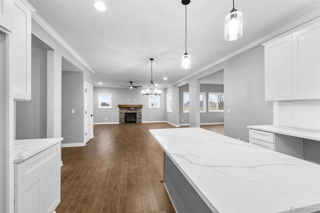 1154 Brendan Bay Drive, Grand Blanc Charter Township, MI 48439