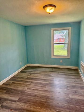 3021 Oaks Road, Paducah, KY 42003
