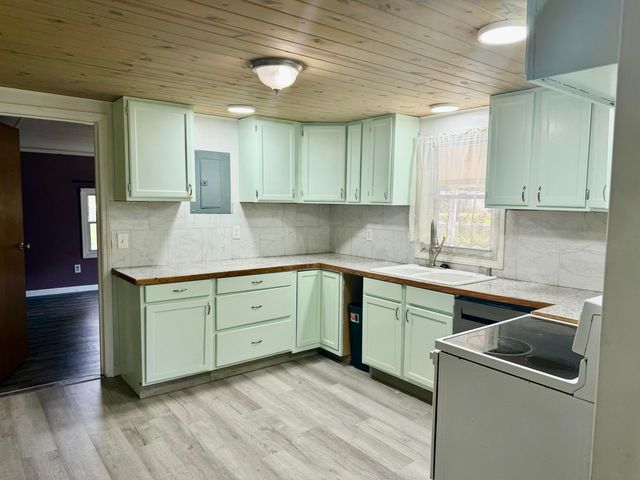 3021 Oaks Road, Paducah, KY 42003