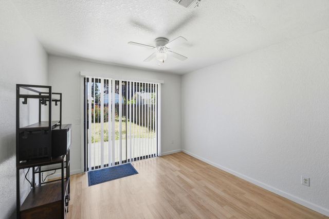 8467 Carlin Ave, Sacramento, CA 95823