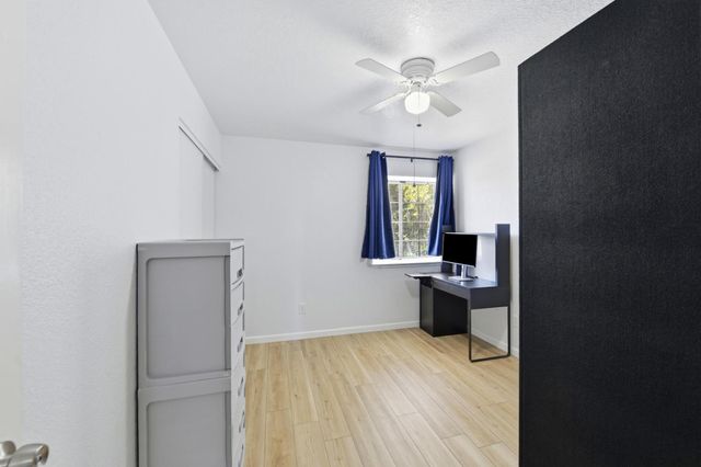 8467 Carlin Ave, Sacramento, CA 95823