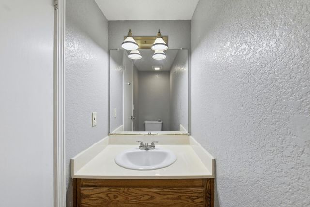 8467 Carlin Ave, Sacramento, CA 95823