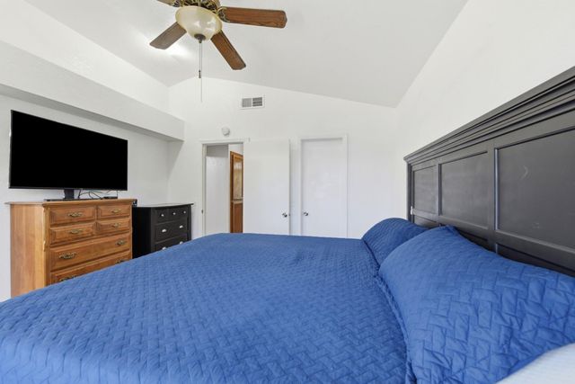8467 Carlin Ave, Sacramento, CA 95823