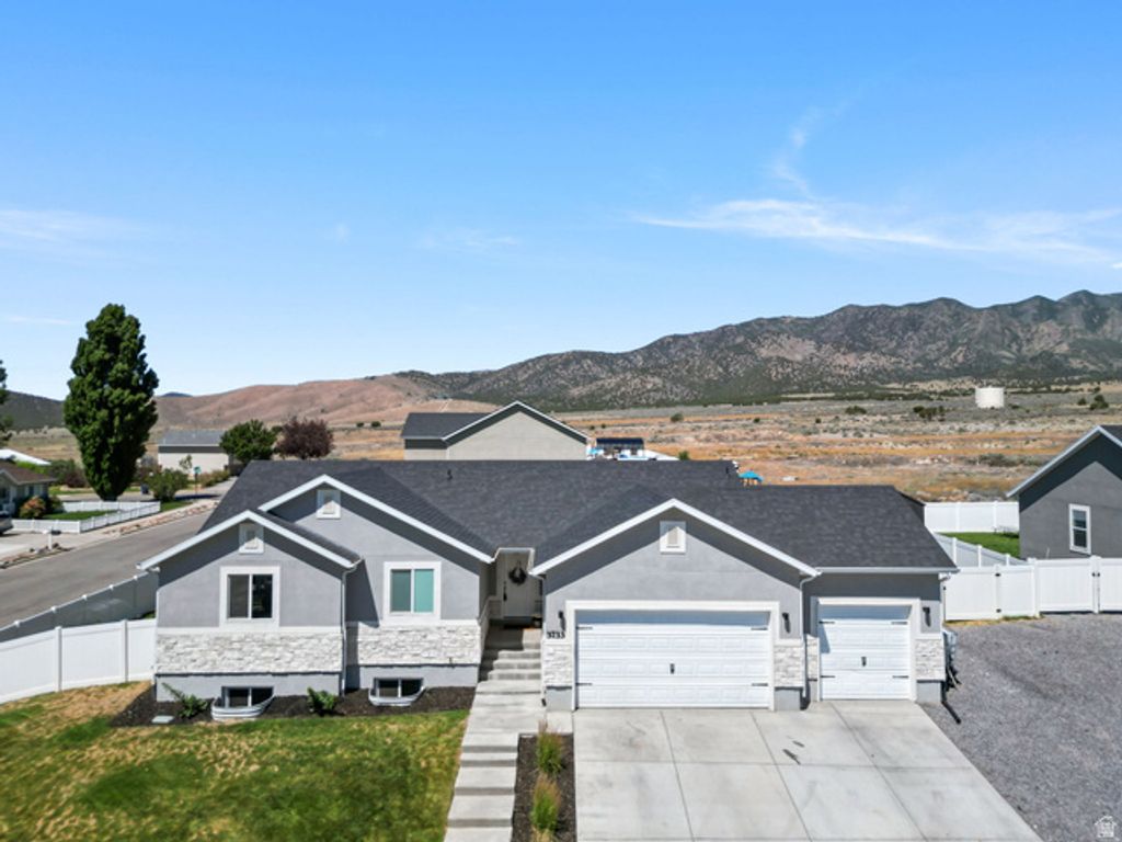 3733 N EISENHOWER ST, Eagle Mountain, UT 84005