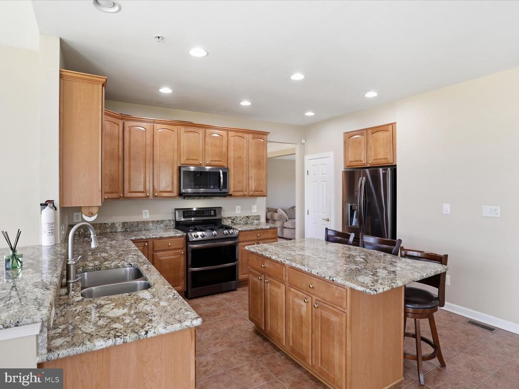 Image 15 of property listing at 14202 DERBY RIDGE RD, Bowie, MD 20721