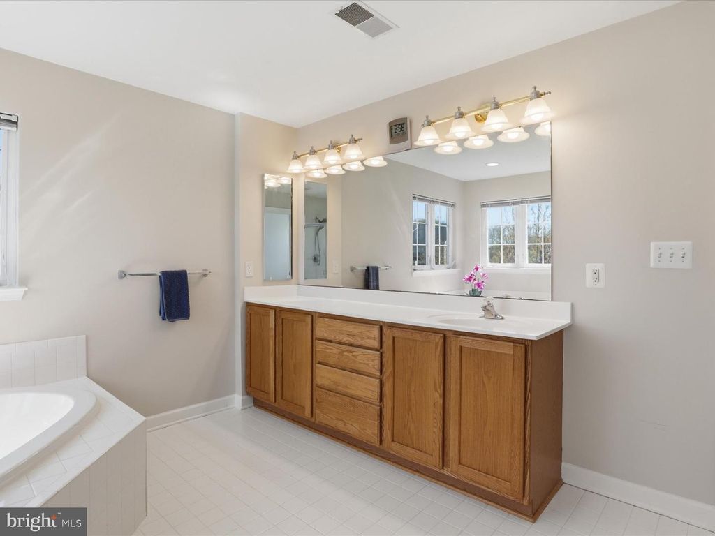 Image 31 of property listing at 14202 DERBY RIDGE RD, Bowie, MD 20721